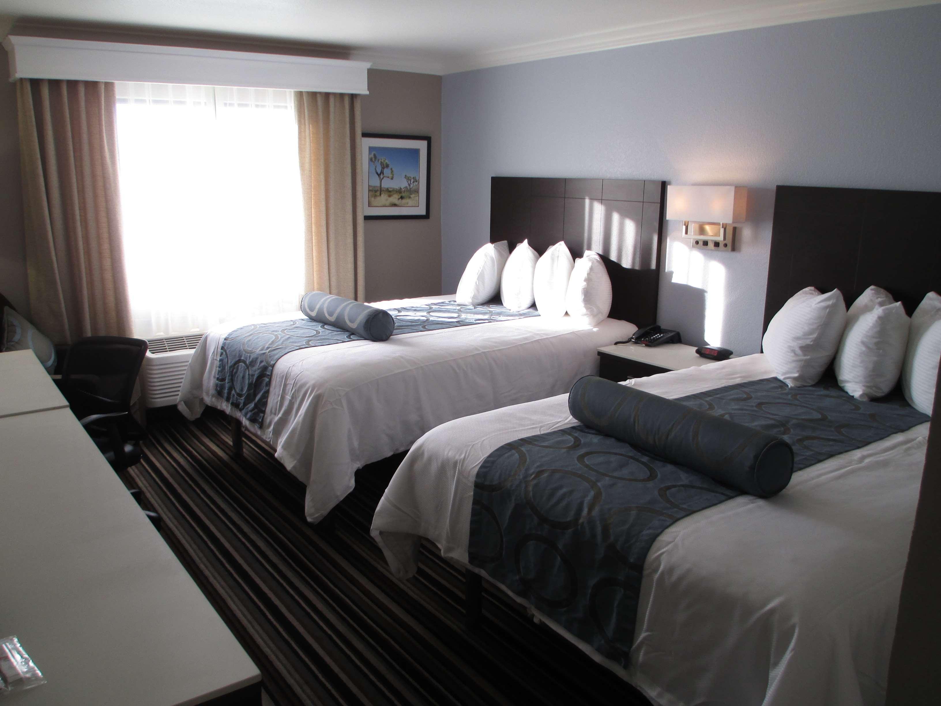 Best Western Plus Diamond Valley Inn Hemet Exterior photo