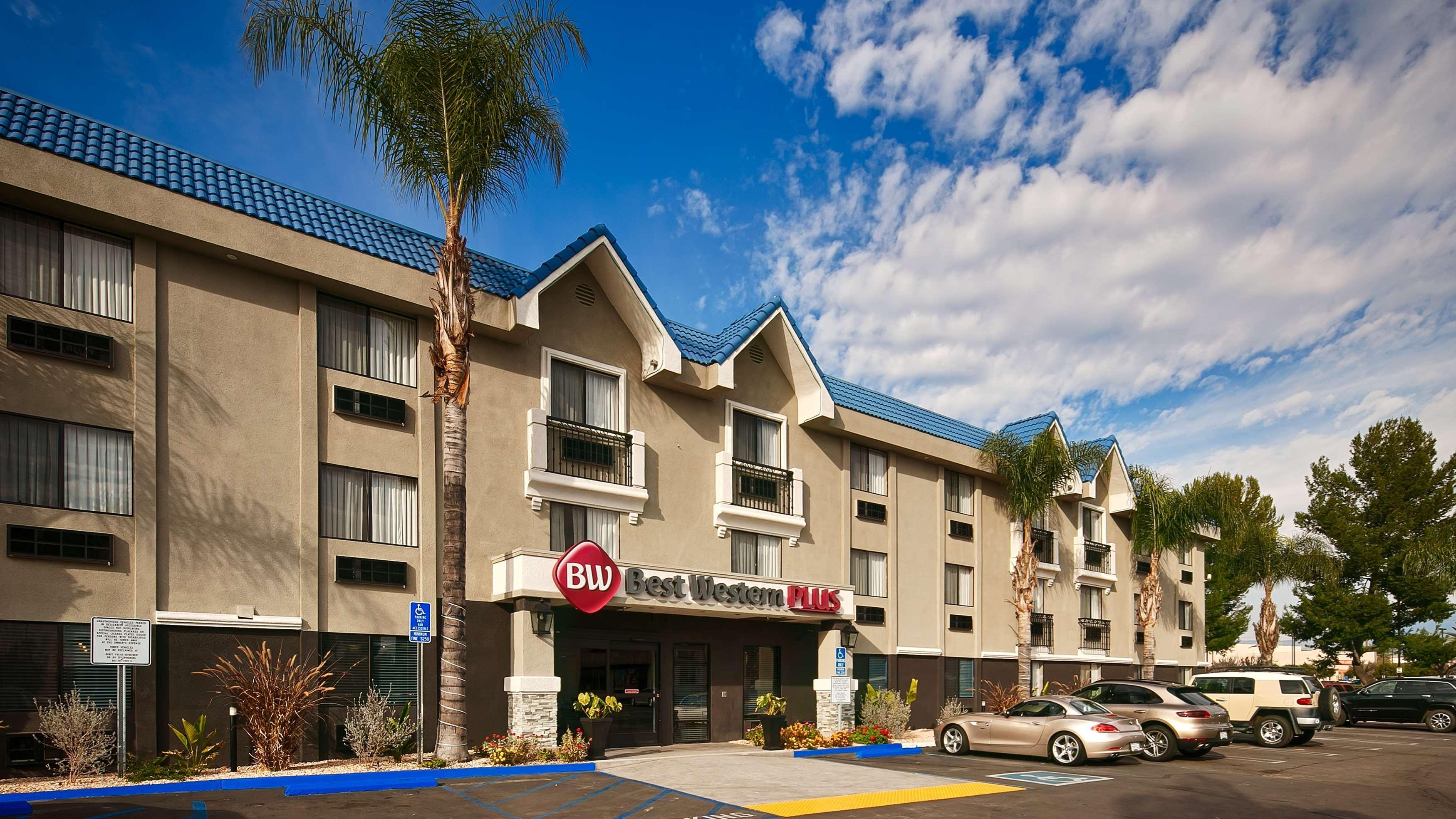 Best Western Plus Diamond Valley Inn Hemet Exterior photo